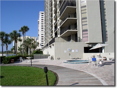 pic2mail copy of lighthouse_towers 084.jpg