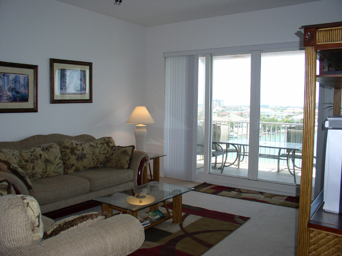 Interior03.JPG