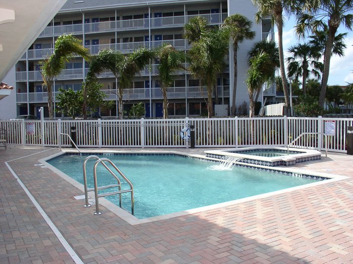 Pool2.JPG