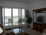 Interior04.JPG